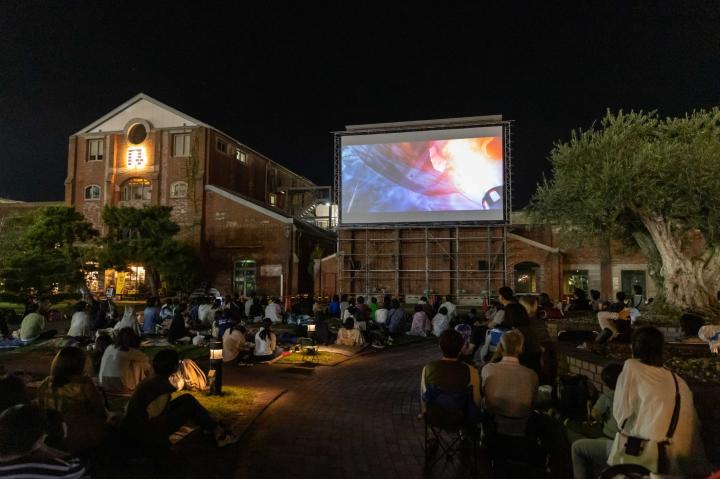 空の映画館